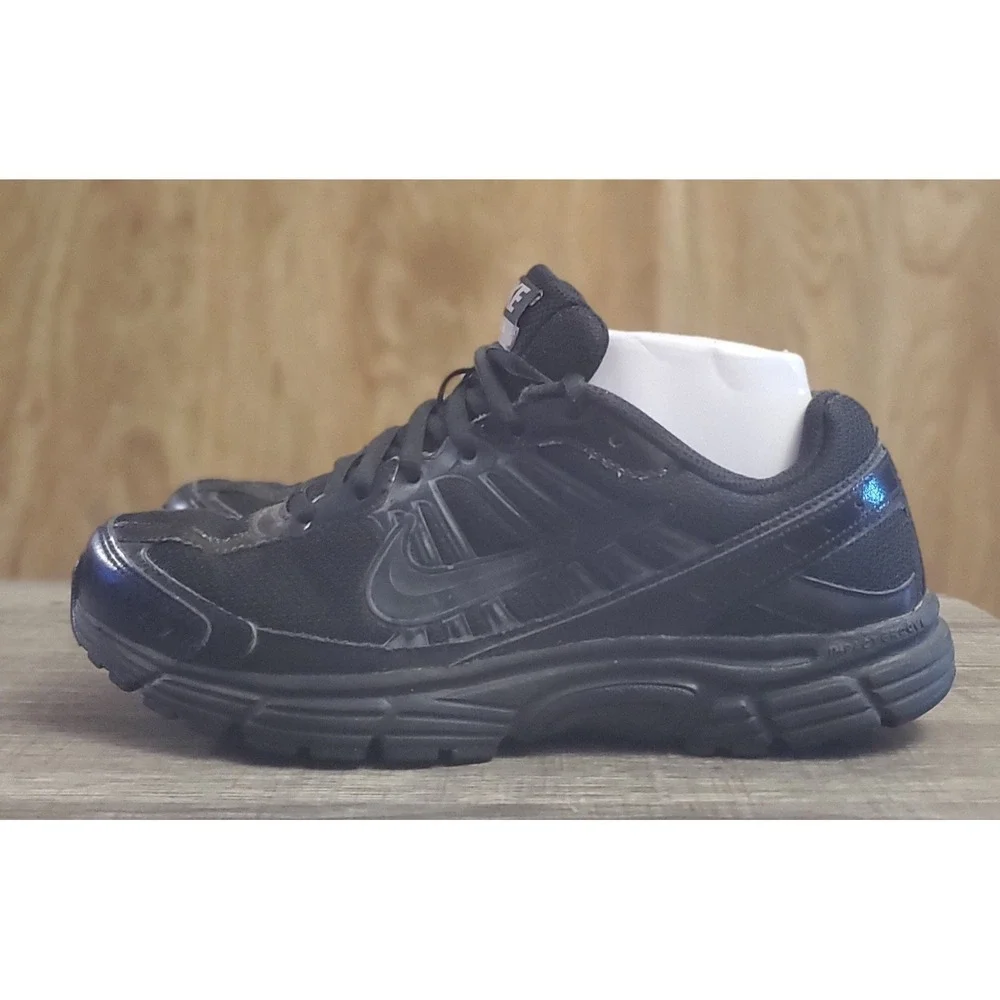 Nike Dart 8‎ Athletic Shoes Womens Size 7.5 Black